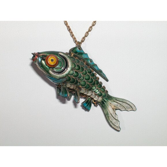 Vintage Cloisonné Enamel Articulated Koi Fish Pendant Necklace Gold Chain Green - Picture 1 of 4
